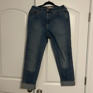 Levi's Women's Cropped Blue Jeans